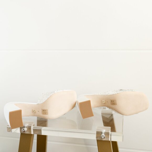 Badgley Mischka Camelia White Satin Block Heel Sandals Wedding 8 New Formal - Picture 13 of 14